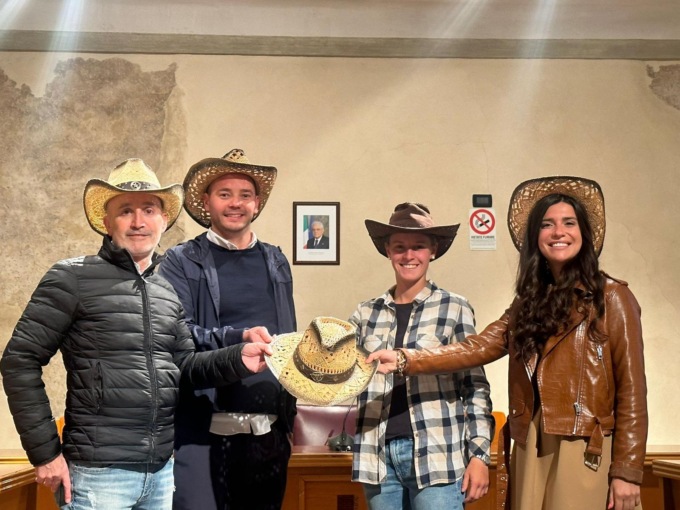 Pontoglio si mette il cappello da cowboy per la notte più lunga dell’anno