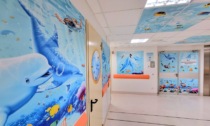 "Il mare di Isabel": la sala d'attesa della chirurgia pediatrica diventa un luminoso fondale marino