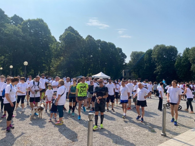 Centinaia di persone in cammino a Villa Mazzotti per ricordare “Silvi”