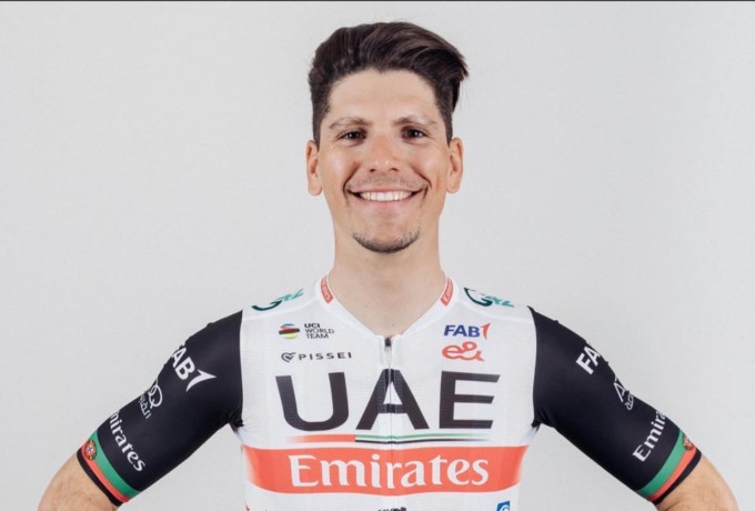 Joao Almeida vince la tappa bresciana del Giro d’Italia