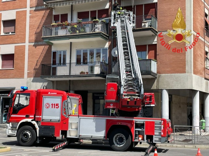 Principio d’incendio a Brescia, l’intervento dei Vigili del Fuoco
