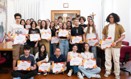 Chiari premia le sue eccellenze scolastiche: «Siate cittadini "in progress"»