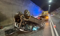 Incidente in galleria a Iseo, un'auto si ribalta