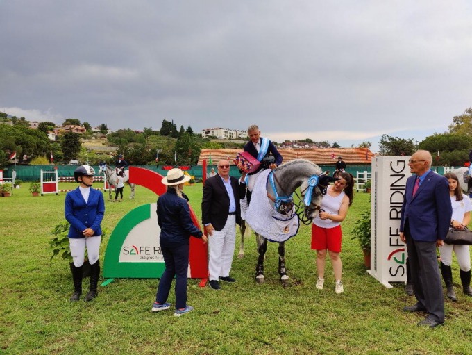 Equitazione: il bresciano Massimo Tonali trionfa a Sanremo
