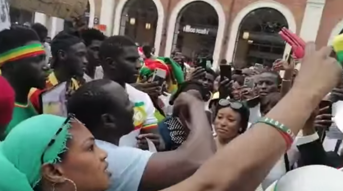 Senegal: la protesta dopo la condanna del leader d’opposizione Sonko arriva a Brescia