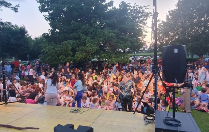 Urbani e Nespoli: in 500 per festeggiare fra teatro e cena la fine della scuola