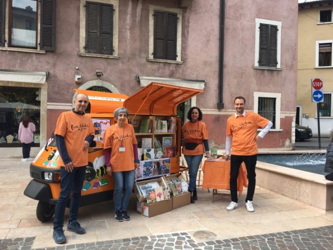 Bee-biblioteca su tre ruote in tour: si comincia il 14 giugno