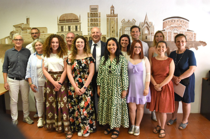 Sala civica di via Borgondio, conclusi i lavori di restyling e decorazione