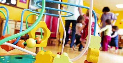 Rovato, l’opposizione all’attacco sugli asili nido: “Troppe famiglie escluse”