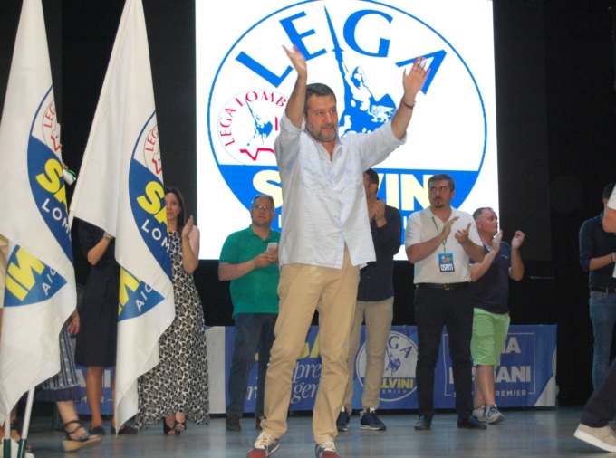 Il ministro Matteo Salvini alla festa della Lega di Adro