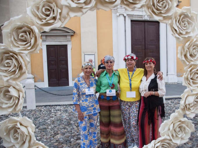 “La cena al chiaro di Luna – Speciale anni 70” in scena a Orzinuovi