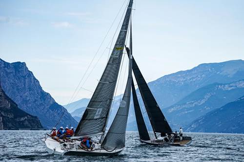 Transbenaco Cruise Race: Idefix in testa