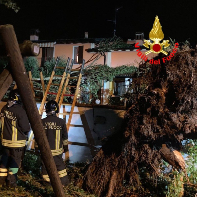 Maltempo nel Bresciano: oltre 250 gli interventi dei pompieri