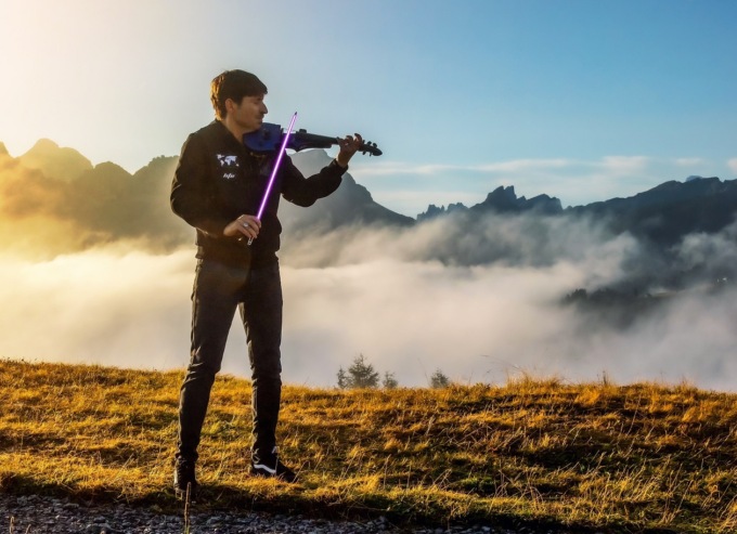 Andrea Casta, il violinista bresciano protagonista a Ponte di Legno