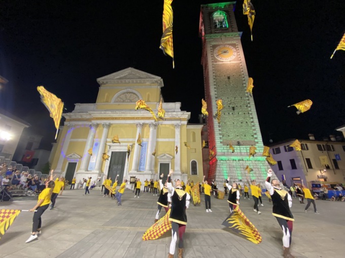 Fervono i preparativi: arrivano le Quadre