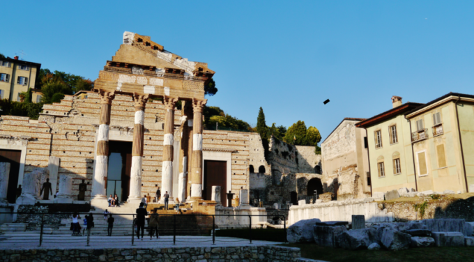 Asian Youth Orchestra in piazza del Foro a Brescia