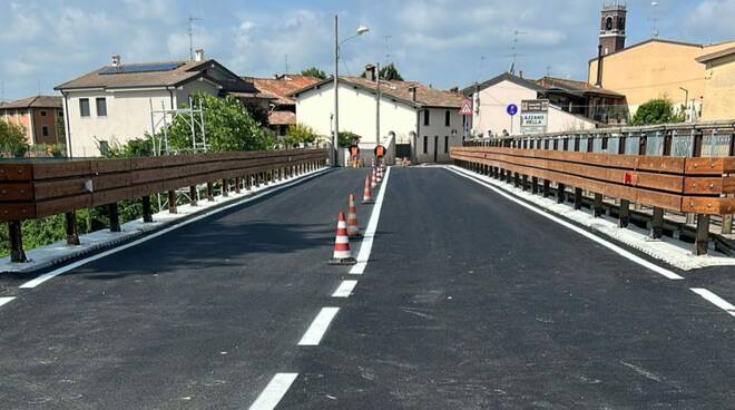 Il Ponte del Mella è aperto, le polemiche anche