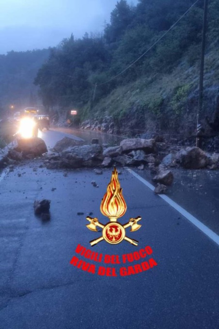 Gardesana orientale chiusa al traffico per frana