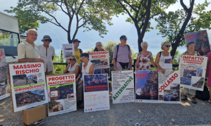 Ciclovia del Garda: la protesta a Limone contro il progetto
