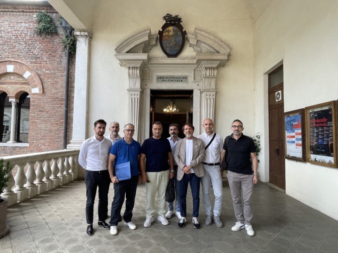 Vendita Magirus: i sindacati incontrano il vicepresidente Tacconi in Broletto