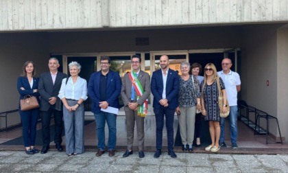 Scuola "rinnovabile", l'assessore regionale Maione in visita a Roccafranca