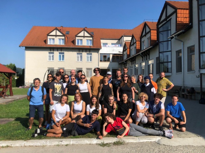 Dalla Bassa in Romania come volontari per far felici tanti bambini