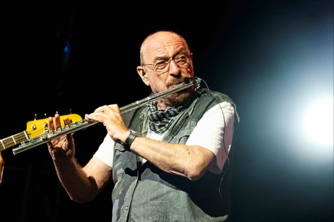 I Jethro Tull questa sera in scena al Gran Teatro Morato