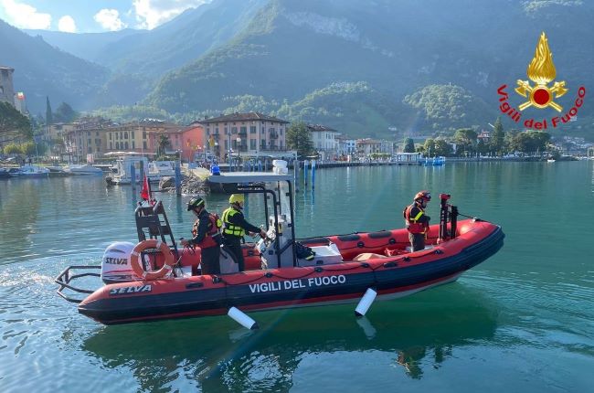 Sospese nel lago le ricerche di Chiara Lindl, proseguono i volontari
