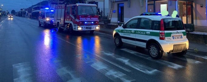 90enne cade sul balcone di casa, le grida e l’arrivo dei soccorsi