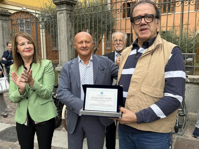 Premio Borgo Trento, premiato Franco Piccinato