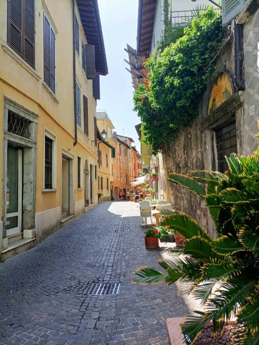 “Comunque nude”, la presentazione al Salòttino