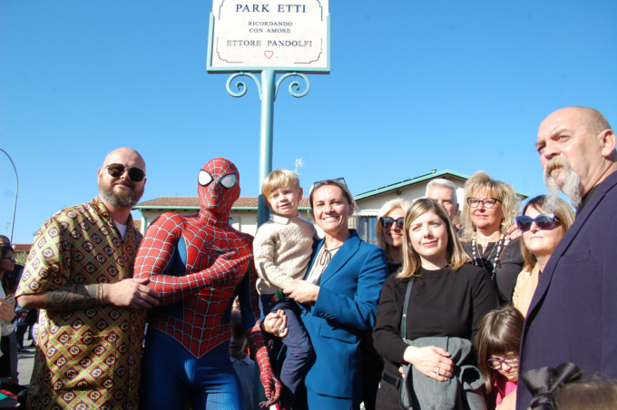 Inaugurata l’area giochi dedicata al piccolo Ettore Pandolfi