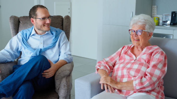 “Una giornata in Domitys”: il documentario che racconta il senior living di Domitys Quarto Verde