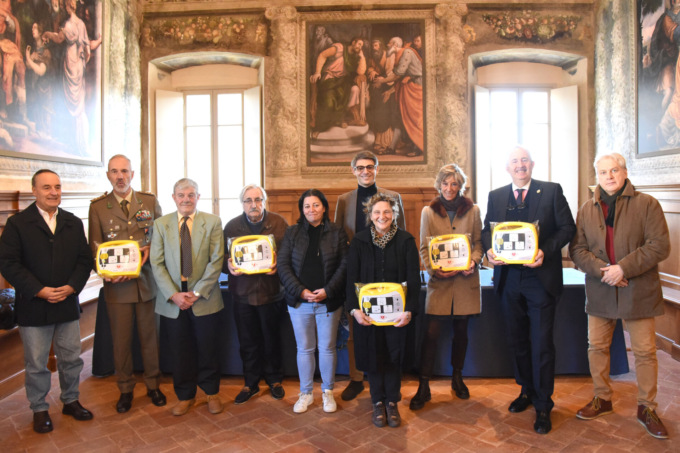 Brixia Reptiles: oggi la consegna di cinque defibrillatori acquistati con il ricavato della mostra mercato