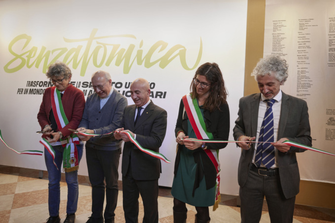 Inaugurata a Brescia “Senzatomica”