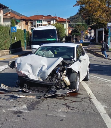 Scontro auto – camion: coinvolto un neopatentato