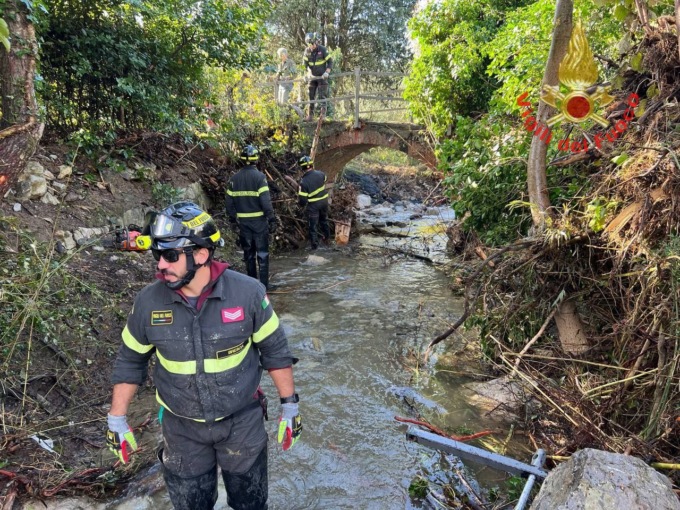 Alluvione in Toscana: i Vigili del Fuoco del Comando di Brescia in soccorso