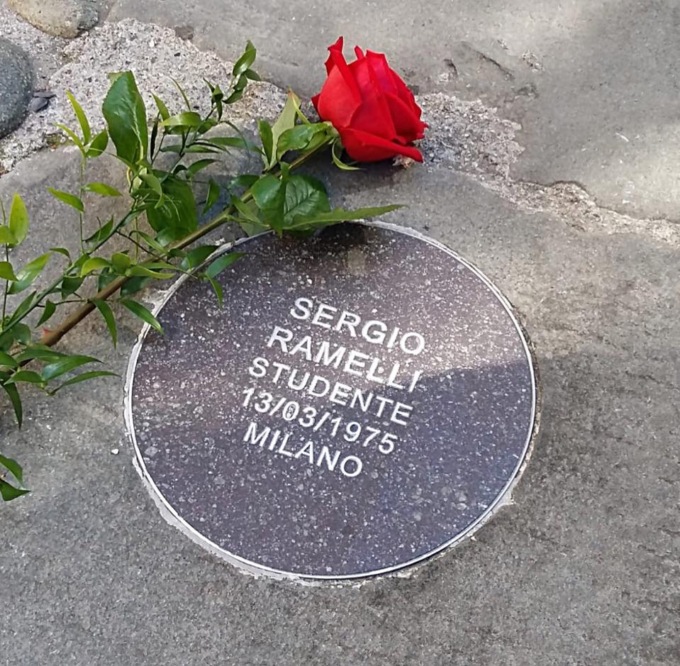 Casa della memoria di Brescia: ripristinata la formella in ricordo di Sergio Ramelli