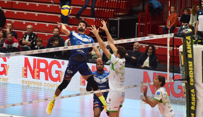 Pallavolo: posticipo domenicale per i tucani, ospiti di Consar Ravenna