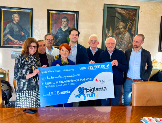 Asst Spedali Civili di Brescia: la Lilt dona 12.500 euro frutto della Pigiama Run