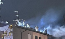 A fuoco il tetto di un'abitazione a Manerbio