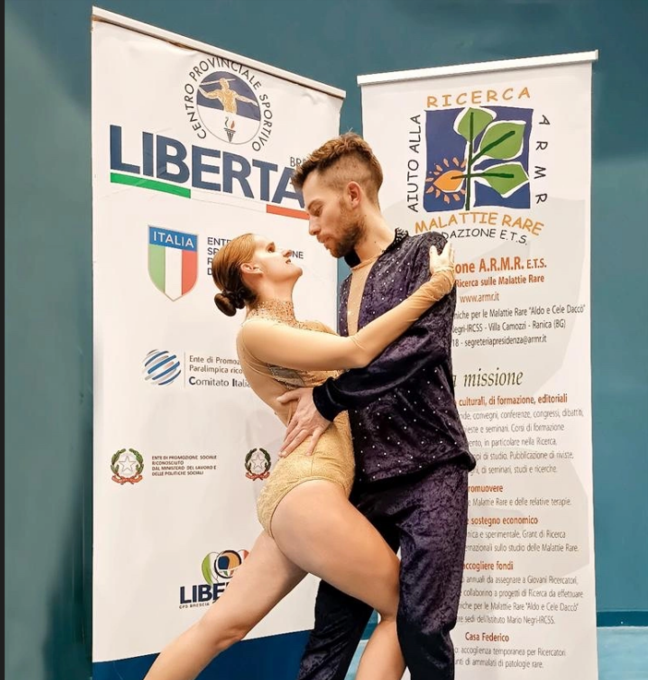 Un passo a due al buio della capitale della danza: Brescia brilla negli Usa