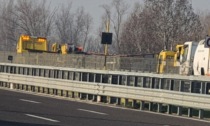 Traffico in tilt per un Tir ribaltato in Brebemi