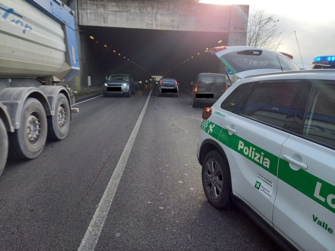 Villanuova sul Clisi: tamponamento in tangenziale, coinvolto un 19enne