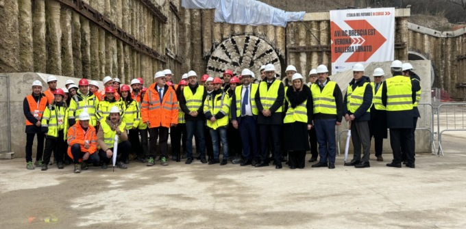Salvini “benedice” la stazione Tav del Garda