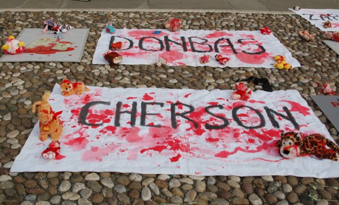 La comunità ucraina scende in piazza a Rovato contro la propaganda filorussa