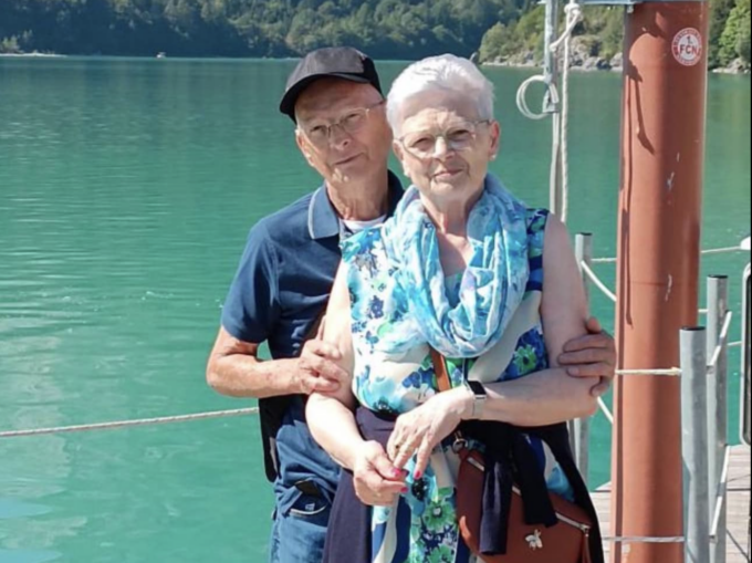 La comunità di Pontevico ha accolto le salme dei coniugi Pietro e Antonella