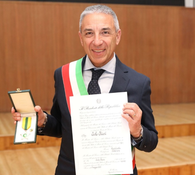 Un Maestro del lavoro in fascia tricolore