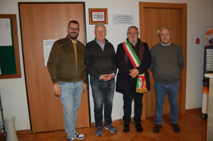 Una nuova targa rimpiazza quella persa e onora il ricordo del benefattore “dimenticato”