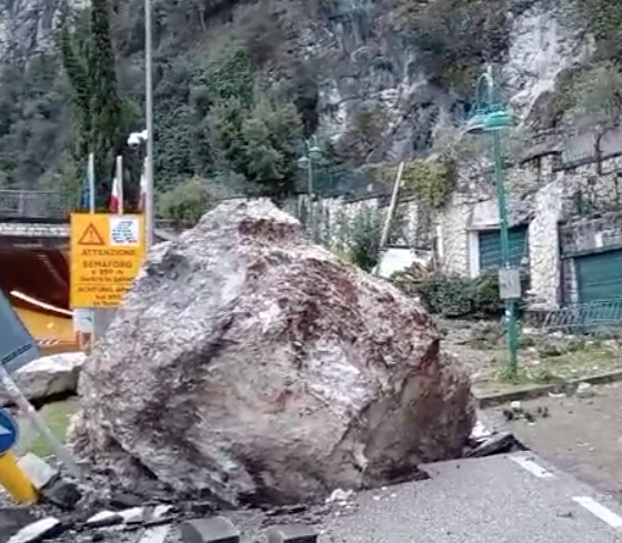 Frana della Rocchetta: la strada che collega Riva a Limone sarà riaperta venerdì